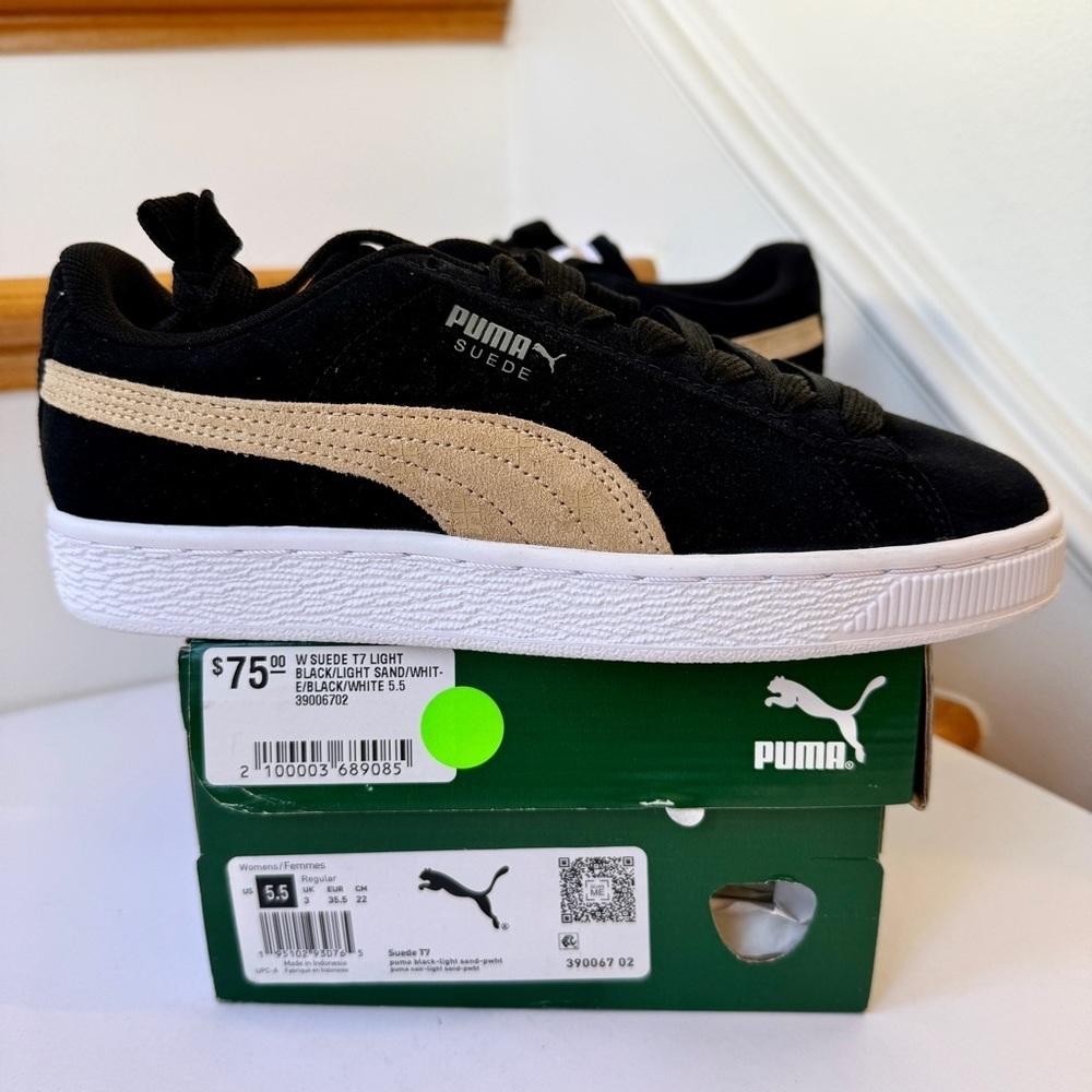 NWT Puma Women’s Suede Classic T7 Sneakers in sand tan beige / black / white